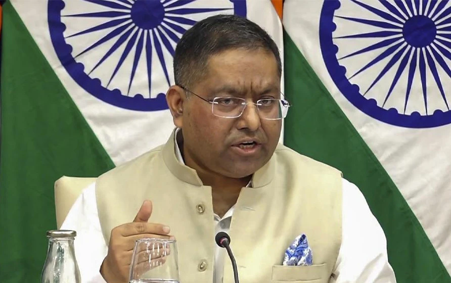 অবৈধ বাংলাদেশি ইস্যু: সীমান্তে নাগরিকত্ব যাচাই দ্রুত করার অনুরোধ ভারতের