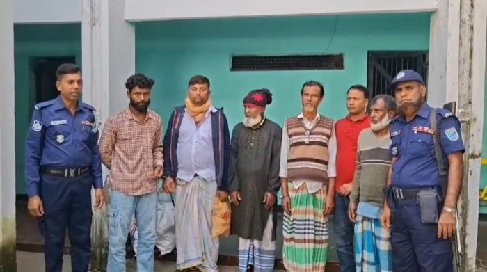 ধামরাইয়ে নাশকতার অভিযোগে আওয়ামী লীগের ছয় নেতাকর্মী গ্রেপ্তার