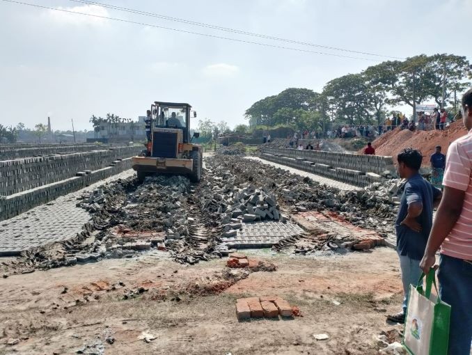 শেরপুরে অবৈধ ইট ভাটায় জরিমানা ও কাচা ইট বিনষ্ট