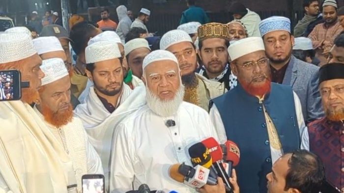 ষড়যন্ত্র করে হাদিকে সরিয়ে দেওয়া হয়েছে, বিপ্লবীদের চেতনা দমানো যাবে না: জামায়াত আমির