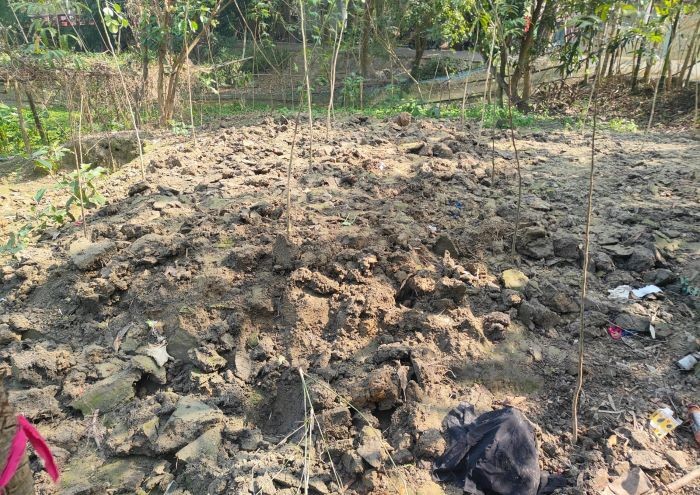 কোটালীপাড়ায় দিনমজুরের ঘর ভেঙ্গে ফেলার অভিযোগ