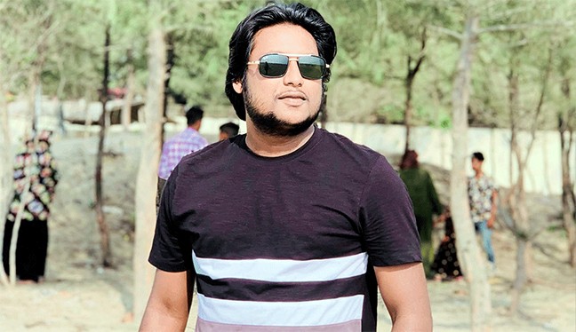 বিমানবন্দর থেকে নিষিদ্ধ ছাত্রলীগ নেতা গ্রেপ্তার
