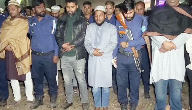 রাজবাড়ীতে প্যারোলে মুক্তি পেয়ে বাবার জানাজায় ছাত্রদল নেতা
