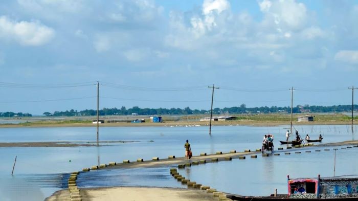একটি উড়াল সড়কই খুলে দিতে পারে খালিয়াজুরীর সম্ভাবনার দুয়ার