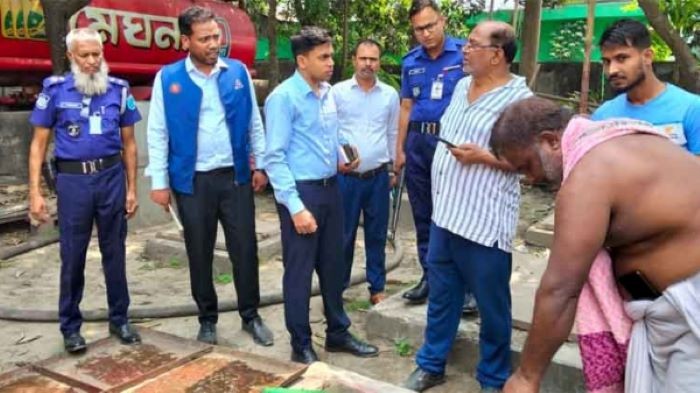 ১৬ হাজার লিটার জ্বালানি তেল মজুদ রাখায় টাঙ্গাইলে ফিলিং স্টেশনকে জরিমানা