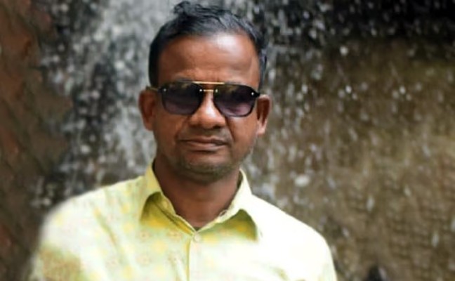 ‘আমার মৃত বাপ থেকেও ওরা ৫০ হাজার টাকা নিয়ে নিল’